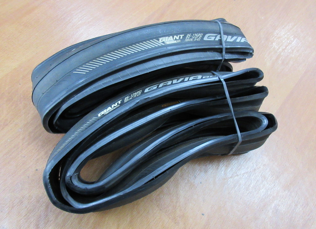 Gavia Course 1 Tire (Tubeless Ready) | Giant Bicycles Japan 日本