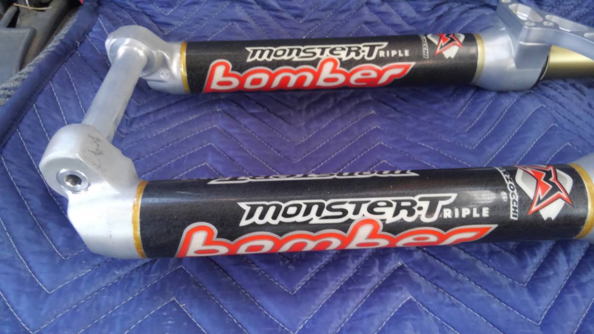 マルゾッキ BOMBER ダウンヒル サスペンションフォーク 未使用 長期