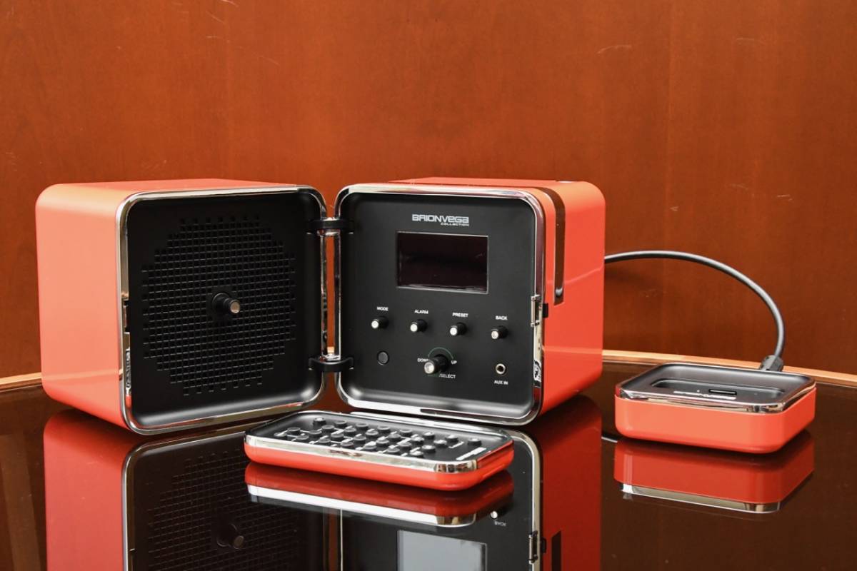 BRIONVEGA ブリオンベガ Radio Cubo TS525 赤 ブルートゥース