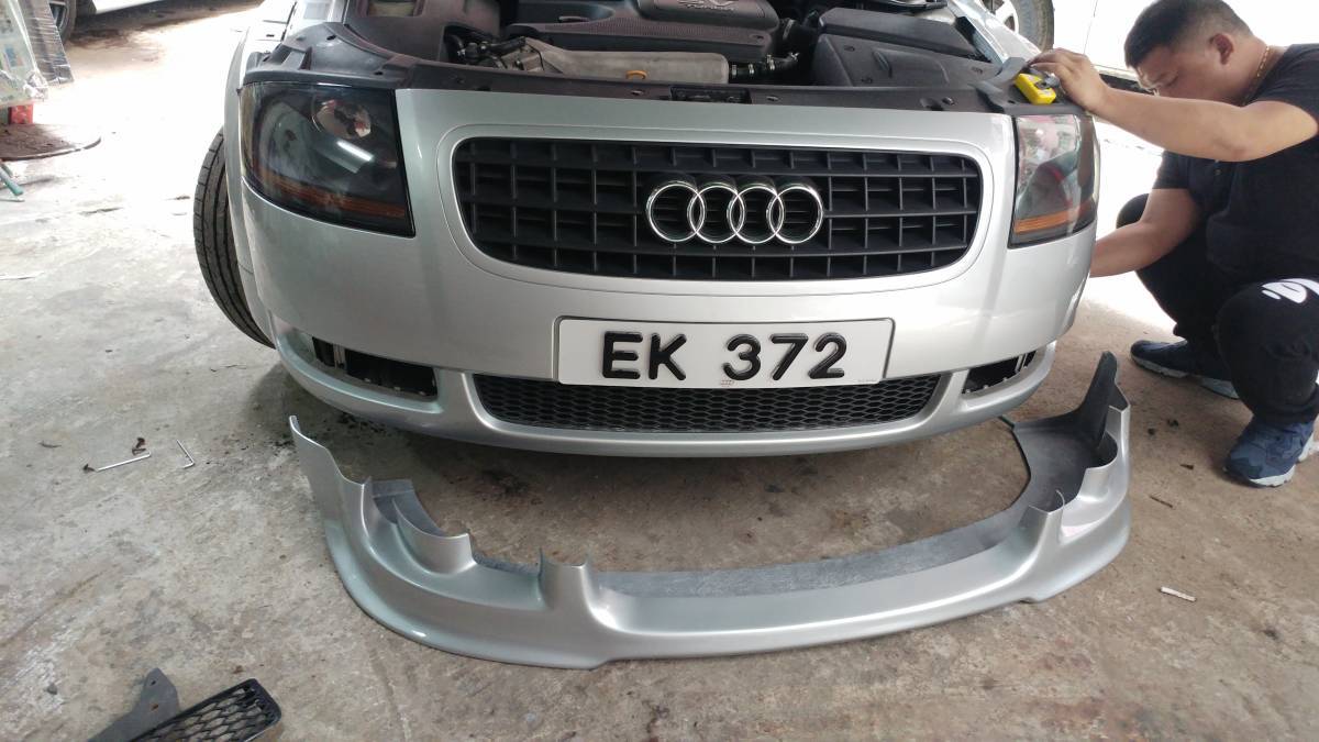 アウディ☆TT 8N 98-06 フロントリップスポイラー