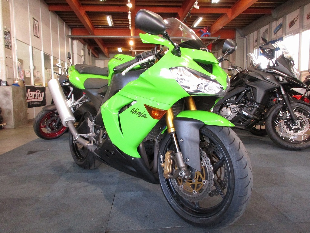 MFD横浜店】カワサキ ZX-10R スーパースポーツ ピーキーでじゃじゃ馬な