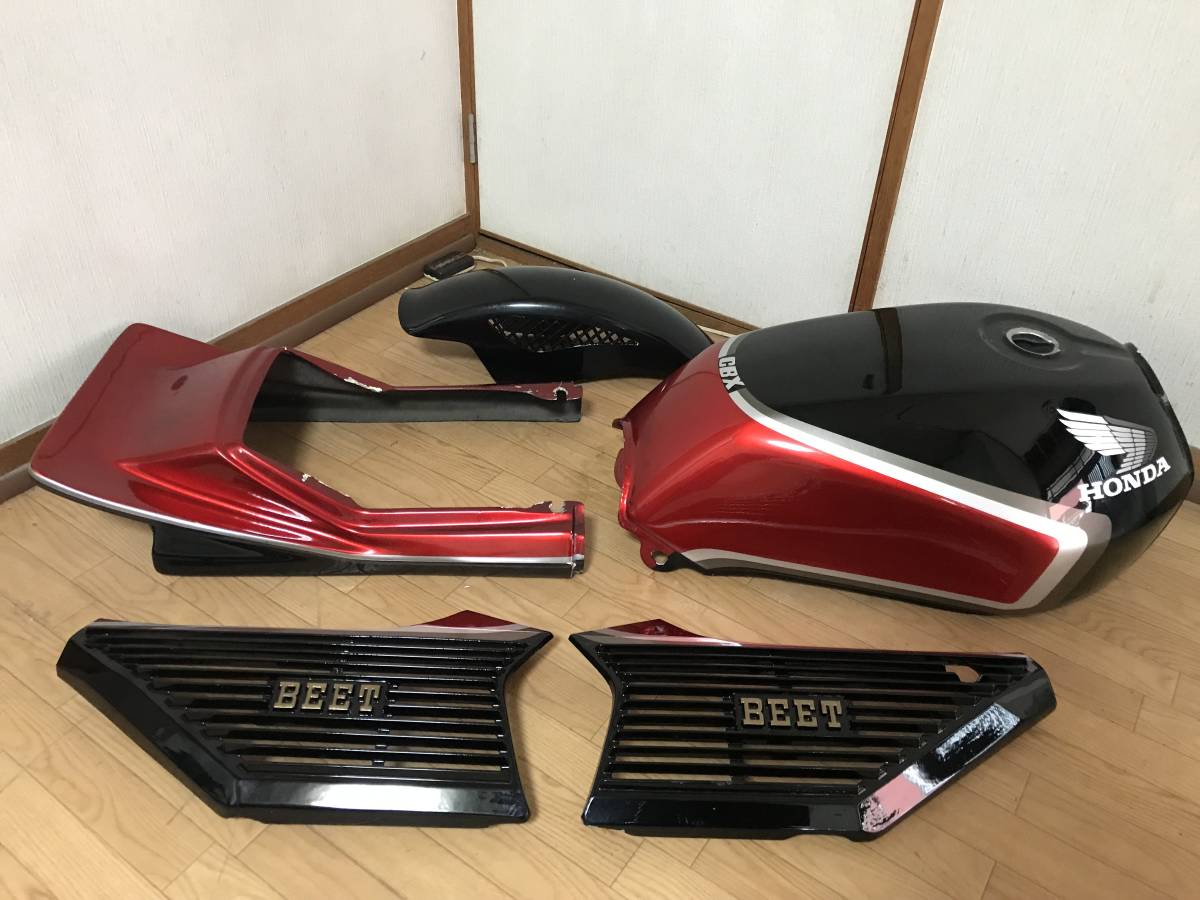 CBX外装キット、実車先行公開! | 画像 CB400SF全年式対応”CB400タイプX 