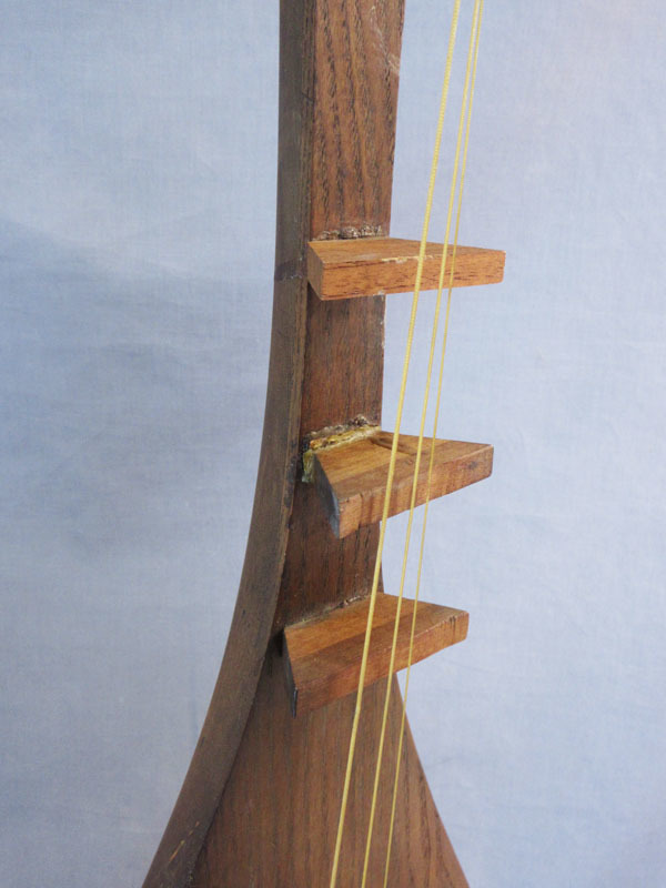 0110 琵琶 撥付 四弦四柱 和楽器 弦楽器 楽琵琶 木製 全長約94㎝