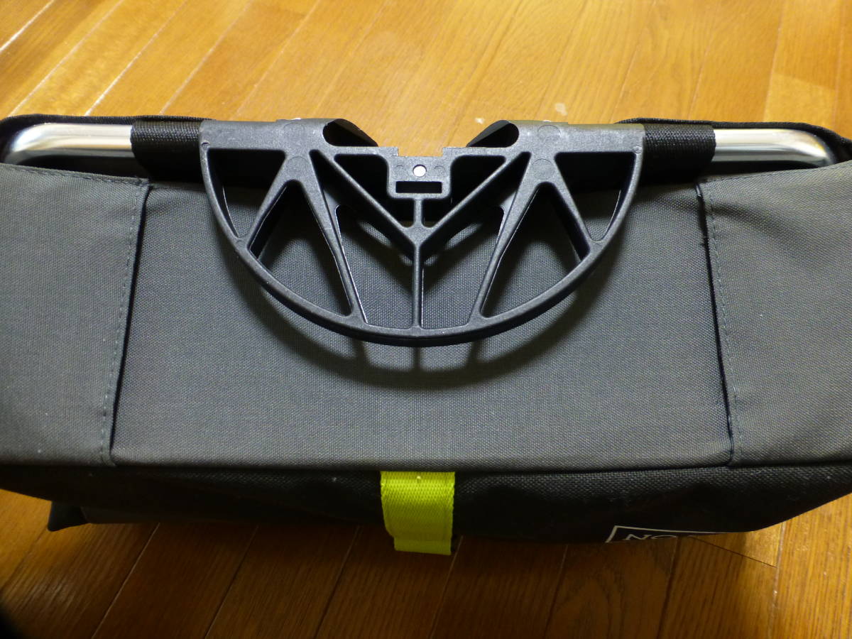 ブロンプトン純正 ロールトップバッグ ROLL TOP BAG グレー/ブラック