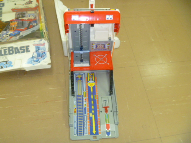 マシンロボ バトルベース バンダイ | RoboToyDays レトロ MRC Robo 