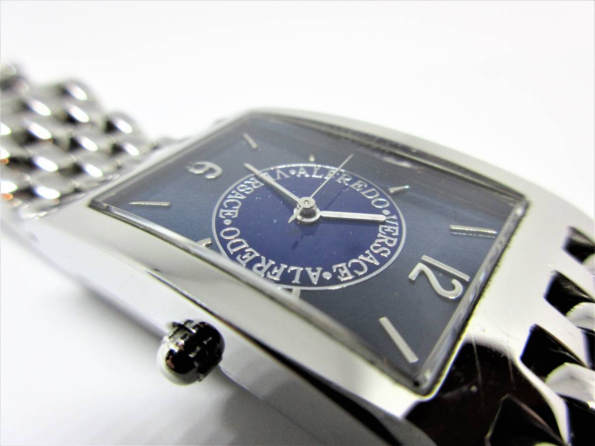 ヴェルサーチ ALFREDO VERSACE V737S SS シルバー ディープブルー 腕時計 クォーツ 3針 スクエア 超(ヴェルサーチ