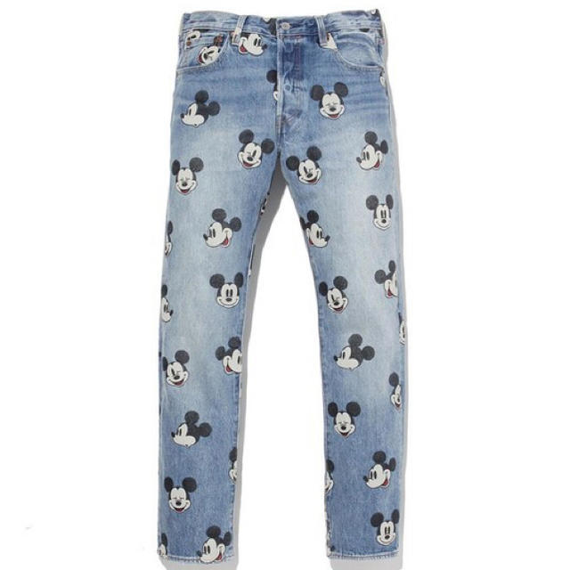 新品 LEVI