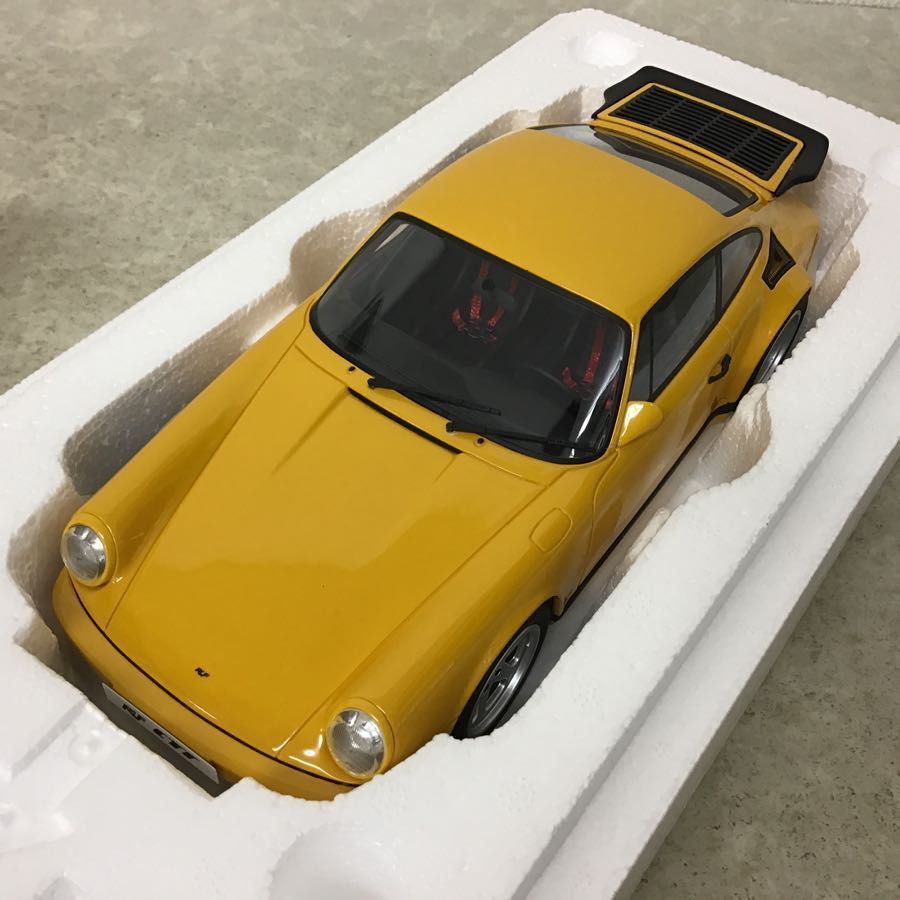 タイムセール　絶版　京商　ルーフポルシェ　CTR イエローバード1/18 早い者勝ち 絶版 京商 ルーフポルシェ CTR イエローバード1/18 GT