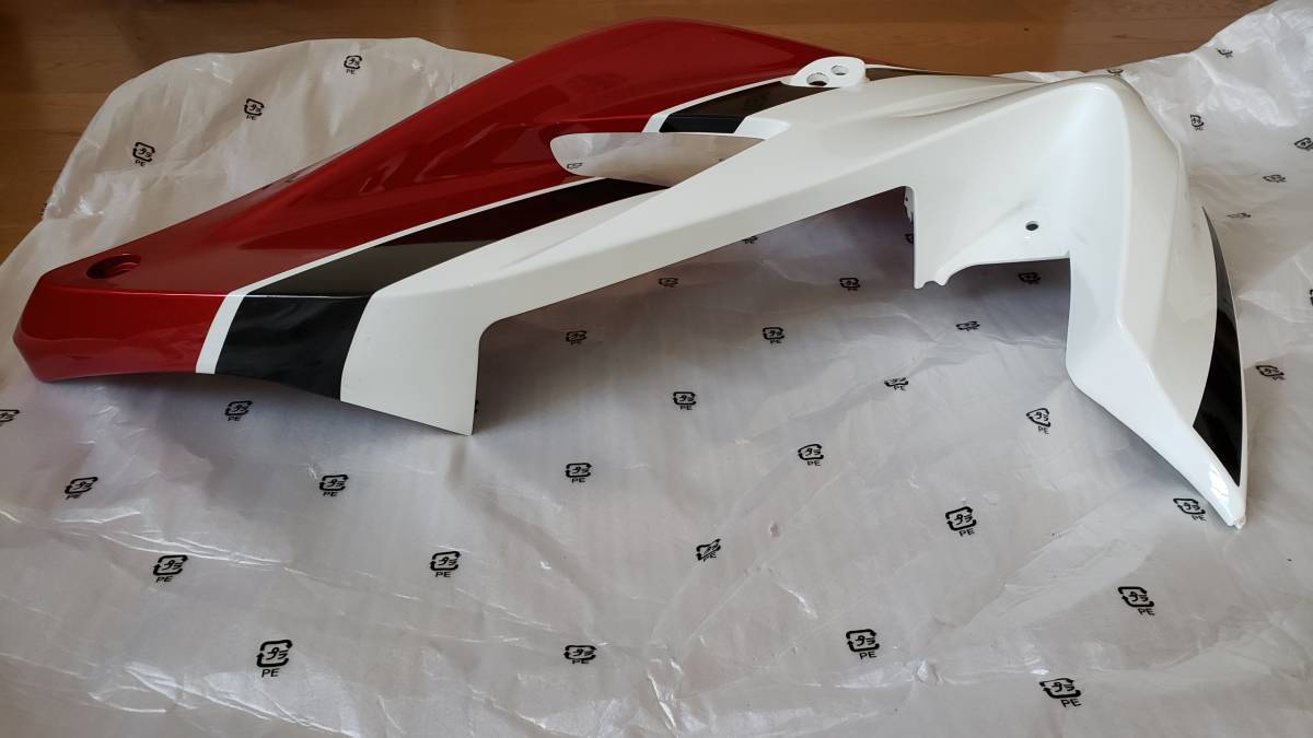 CB400SB NC39 純正 アッパーカウル 左側 スパーボルドール