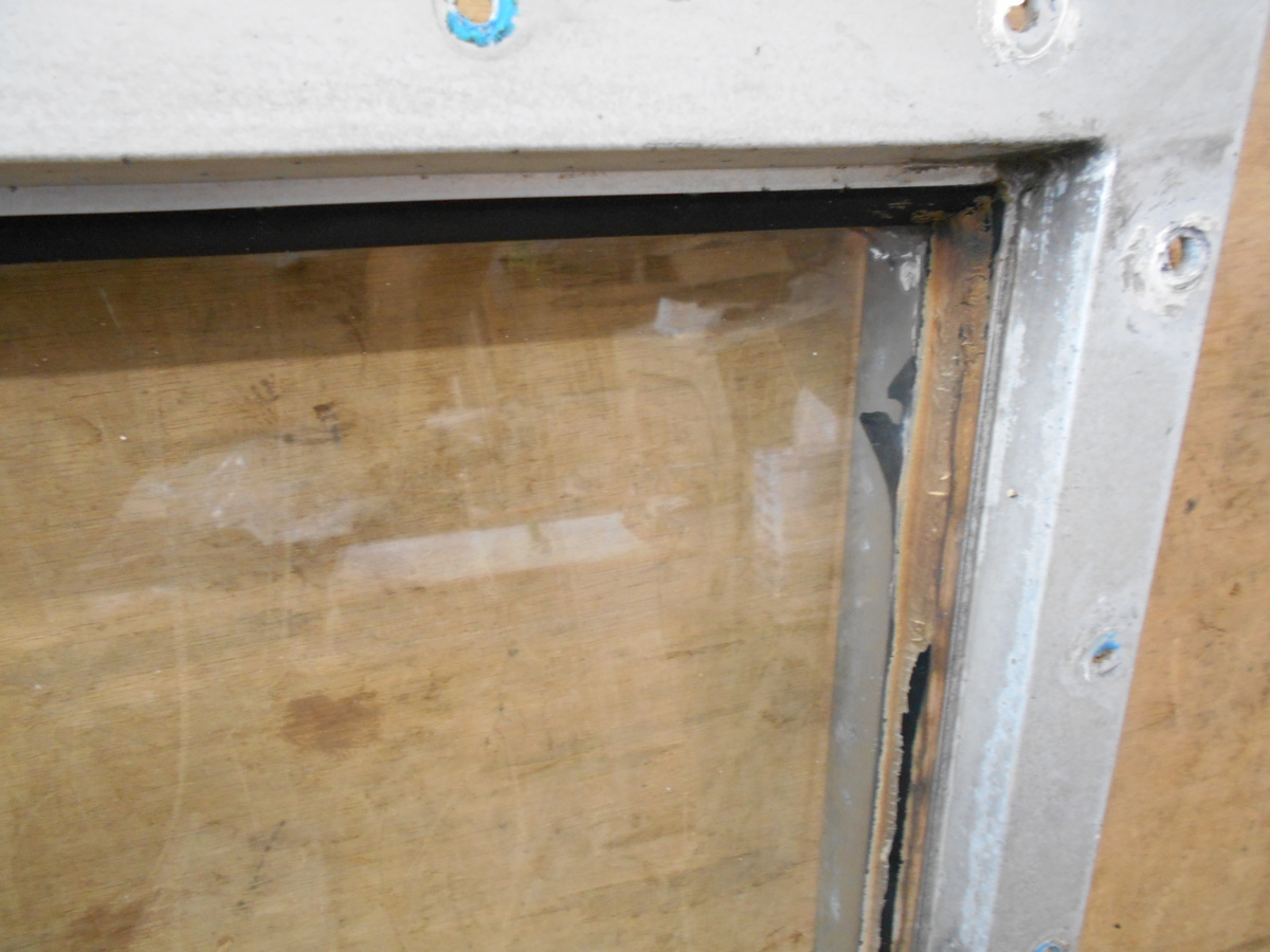 19-541 船舶用アルミサッシ 固定窓 2枚セット 漁船、作業船、レストア、コンテナ、ガレージ、倉庫、コンテナ、店舗、ペット小屋等_2