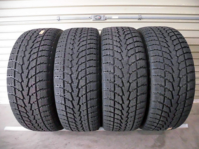 ◎個人宅発送不可『TOYO　トーヨー　winter TRANPATH TX　205/55R17　2022年製　冬タイヤ　スタッドレスタイヤ　4本セット』 TRANPATH Winter TX 最短日でお届け！個人宅OK！ スタッドレスタイヤ4本価格 TX（ウィンター・トランパス・ティーエックス