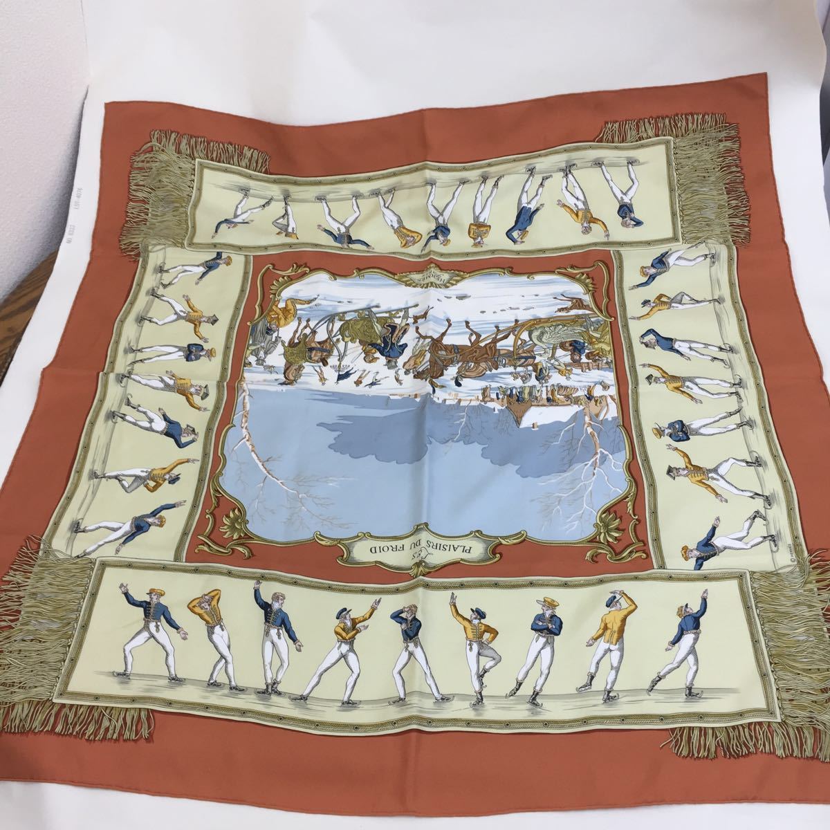 HERMES エルメス カレ90 大判スカーフ PLAISIRS DU FROID ウッドx金属 