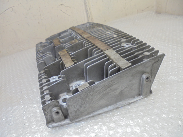 GT380 シリンダーヘッド SUZUKI シリンダーヘッドGT380-097