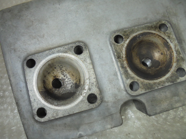 GT380 シリンダーヘッド SUZUKI シリンダーヘッドGT380-097