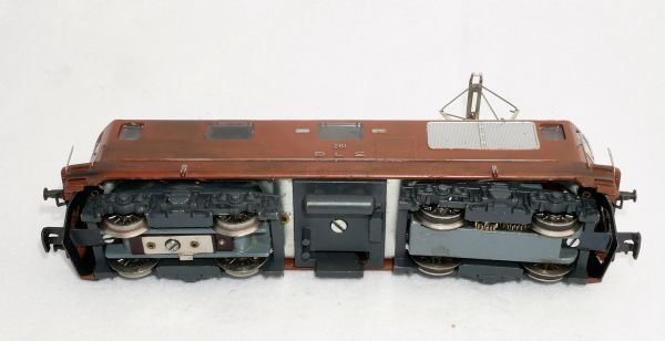 HAG　ハグ　Re4/4　BLS　電気機関車　DC　アナログ　　　ROCO FLEISCHMANN