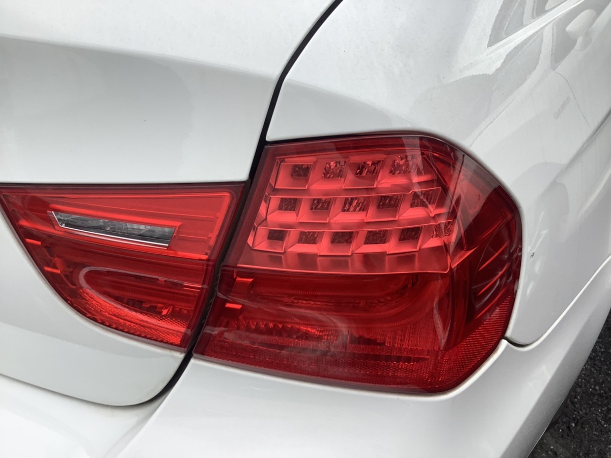 BMW E90 3シリーズ テール ランプ 後期 右 純正 325i LED e90 -bmw