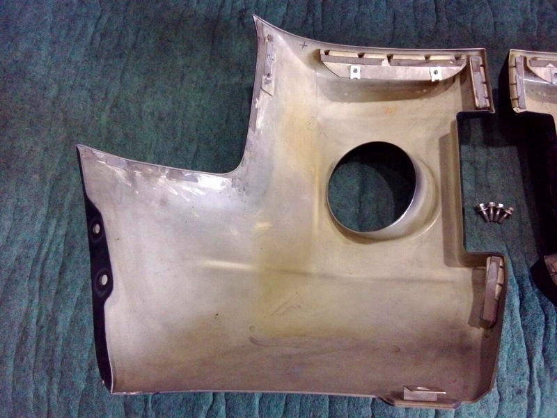 デリカD:5・CV1W 純正大型バンパーコーナープロテクター取り付け（三菱