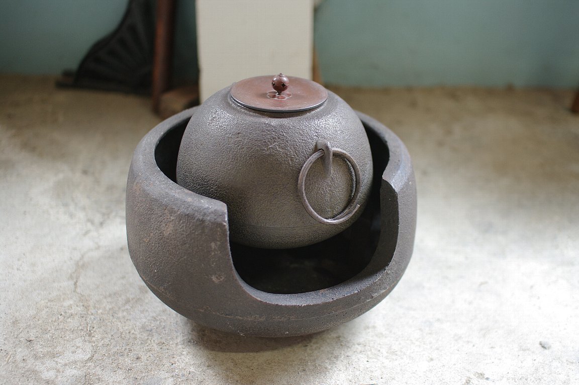 南部鉄器 風炉五徳鉄瓶 茶道具置物分福茶釜の鈴 ミニチュア 風炉釜 