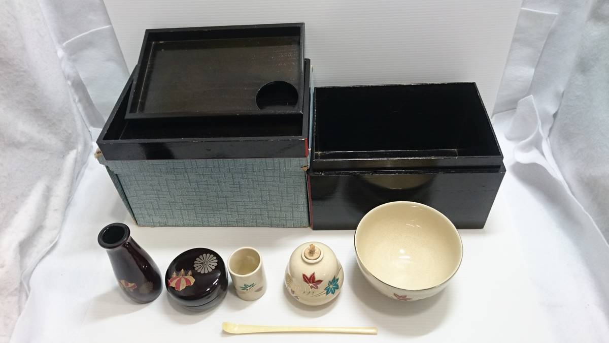 野点 茶箱 本漆器 抹茶茶碗 振出 茶巾筒 棗 仕覆 茶筅筒 香合 全7点 茶碗 茶道具 棗 茶筅 茶杓 セット 野点 茶巾筒 仕覆 帛紗 茶匙 桑材 茶