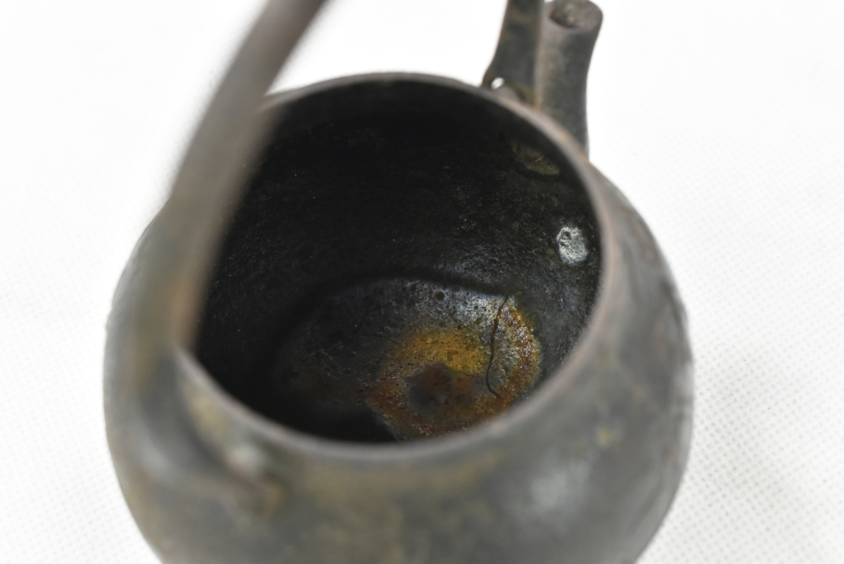 鉄瓶 茶道具 煎茶道具 時代物 鉄壺 - 三生蔵 中国古玩骨董 急須 在銘