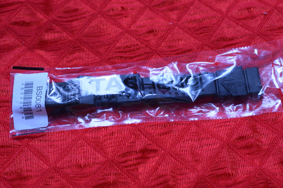 Formula 0 Heuer TAG Black Rubber Strap Watch Dial Tag | for 