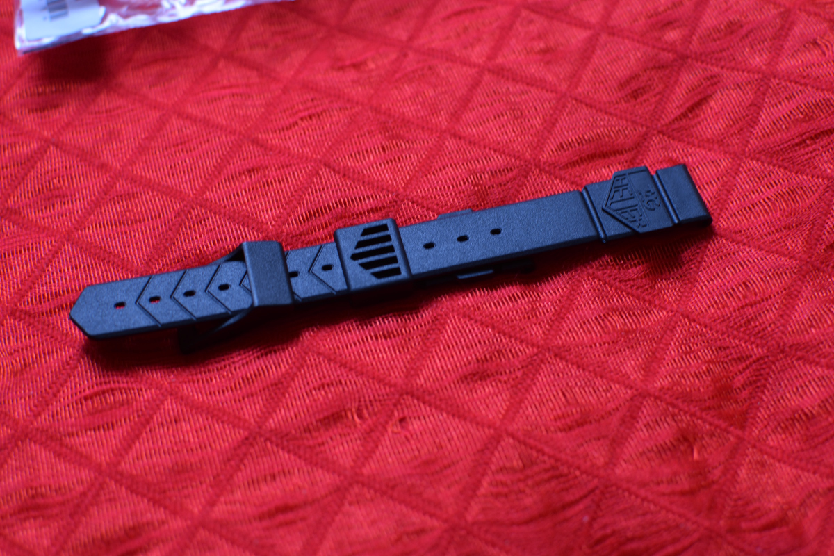 Formula 0 Heuer TAG Black Rubber Strap Watch Dial Tag | for 