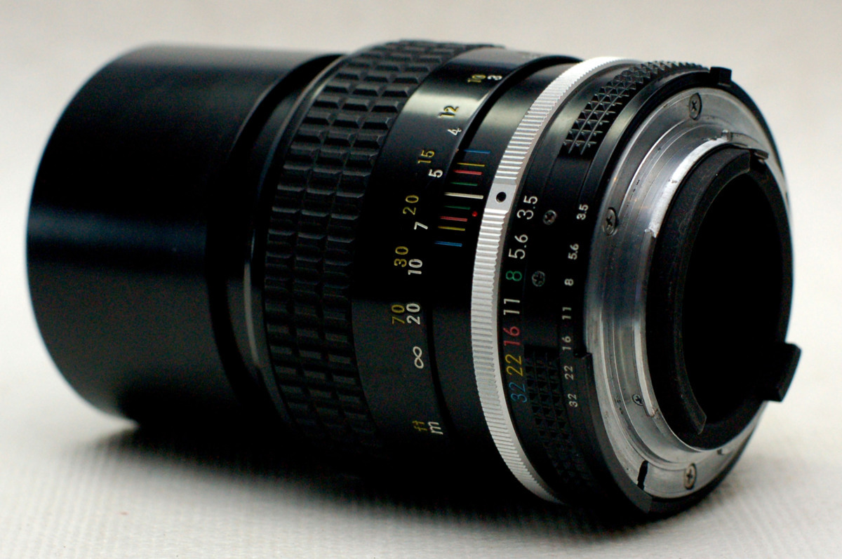 美品 nikkor 135mm 1:2 レンズ ニコン Nikon ニコン 純正 NIKKOR 135mm