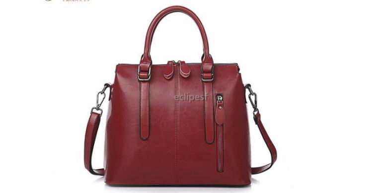 【定価10万円】新品 未使用 レディースバッグ レディース ショルダーバッグ 斜めがけ ハンドバッグ レッド注目新作