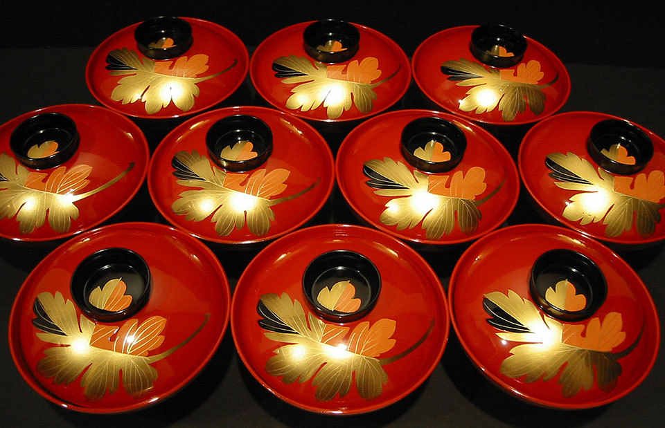 大得価，正規品 紫野 特選漆器 本うるし椀 葉菊 金蒔絵 １０客組 迎春 茶道具(椀)｜売買されたオークション情報、yahooの商品情報をアーカイブ公開 - オークファン 椀