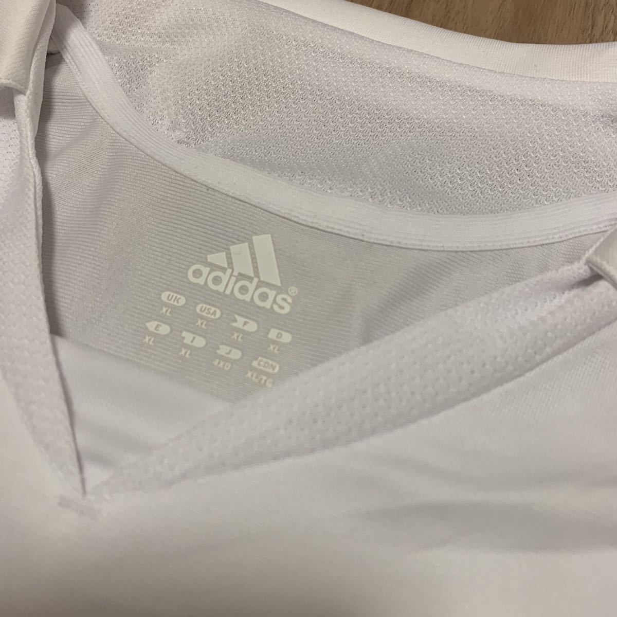 レアルマドリード adidas #5 ジダン 05&frasl;06サード半袖ユニフォーム Ｏ．Ｋ．Ａ THE ユニフォームショップ レアル・マドリード 半袖 ホーム ユニフォーム | レアル・マドリーの が 写真・25枚目写真で振り返るレアル・マドリードのユニフォーム20年史