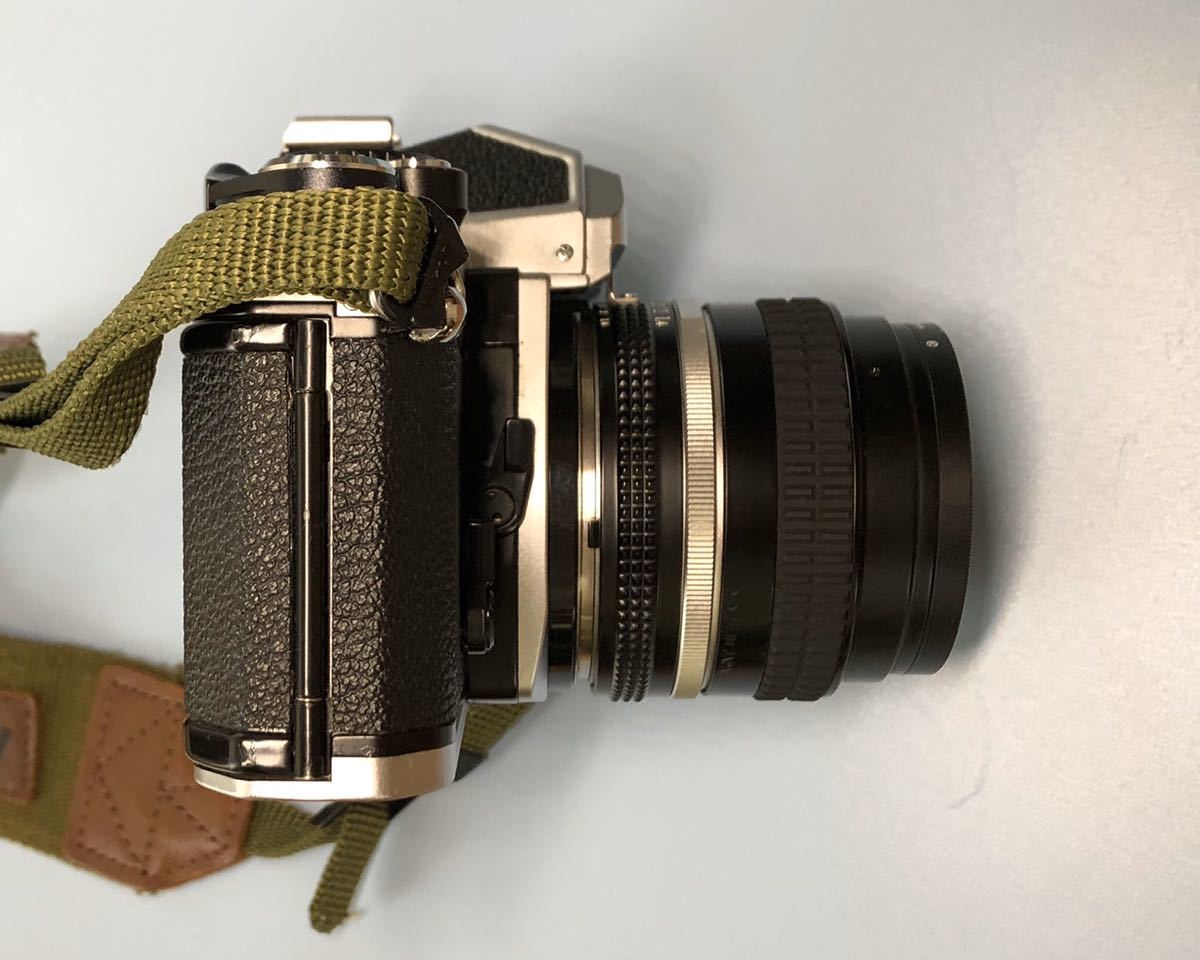 Nikon NewFM2 シルバーボディー、Nikkorレンズ 50mm、f1.4 付き FM2 
