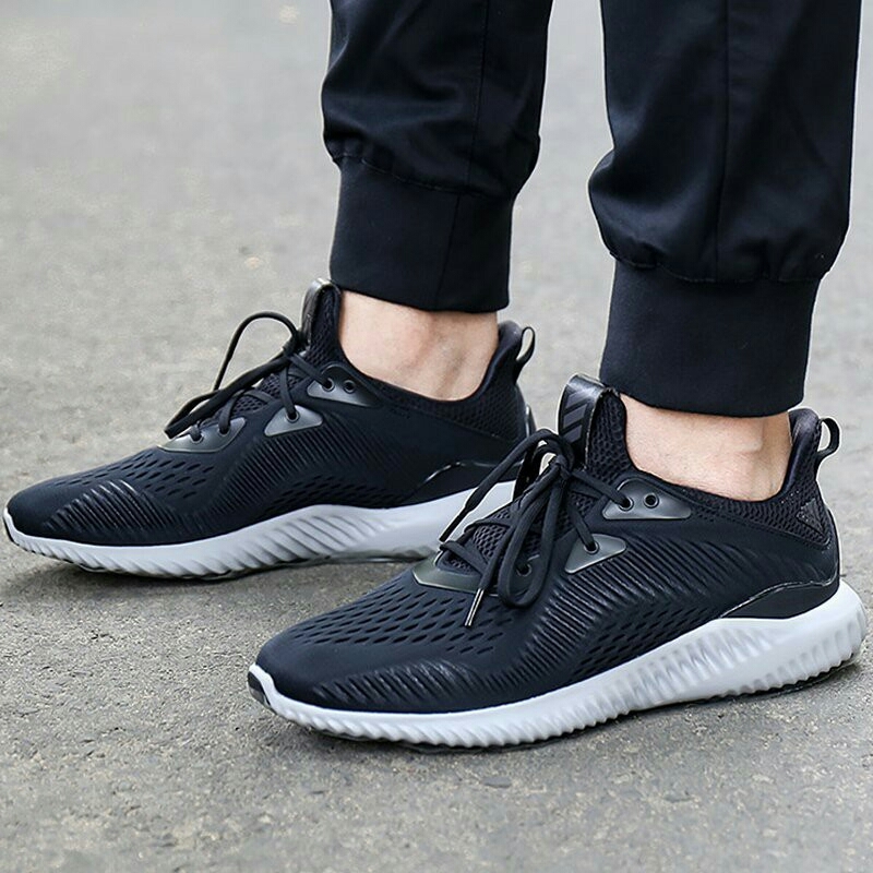 お得，人気 最値定価13200円 正規品 履き心地抜群 アディダスadidas アルファバウンスALPHA BOUNCE EM高級スニーカー ブラック/黒 27.5cm(27.5cm)｜売買されたオークション情報、yahooの商品情報をアーカイブ公開 - 27.5cm