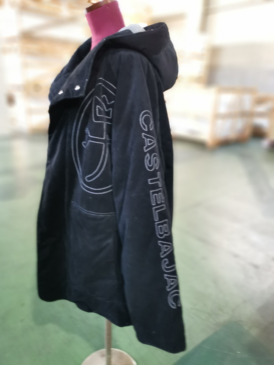 1139　カステルバジャック CASTELBAJAC sport ジャケット フード　中綿入り　ダウン　フェザー　黒　ブラック　サイズ４ 