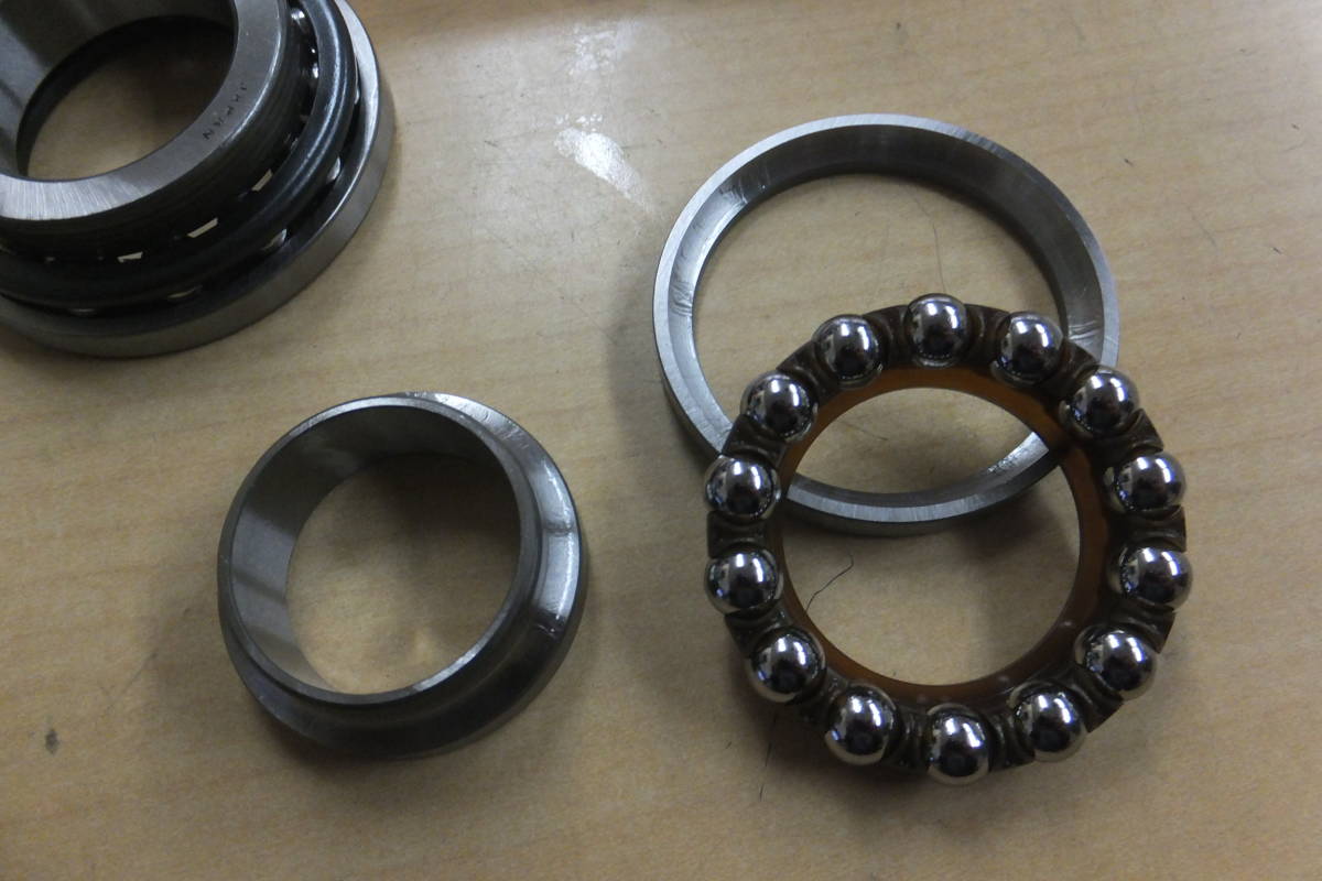 ♪HORNET250/ホーネット250（MC31)/ステムベアリング/ネックベアリング/純正品/新品/１台分上下SET☆ MC31 HORNET250 ホーネット250 京都のバイク 熊本市 ネイキッドバイク