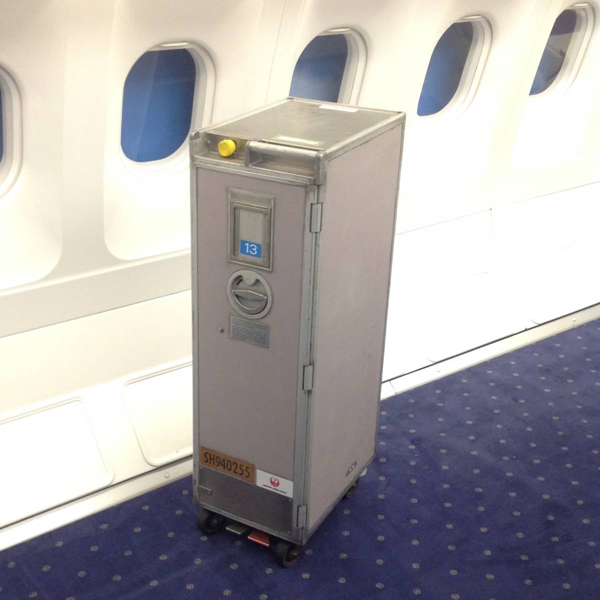 JAL Sold JAPAN Out 日本航空ミールカート ハーフサイズ 日本航空 