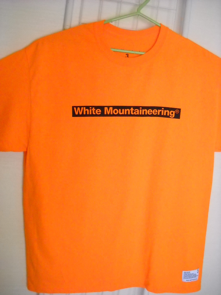 -〔MAN〕-　 WHITE MOUNTAINEERING ホワイトマウンテニアリング W.M.B.C. 　BEER EMBROIDERY T SHIRT