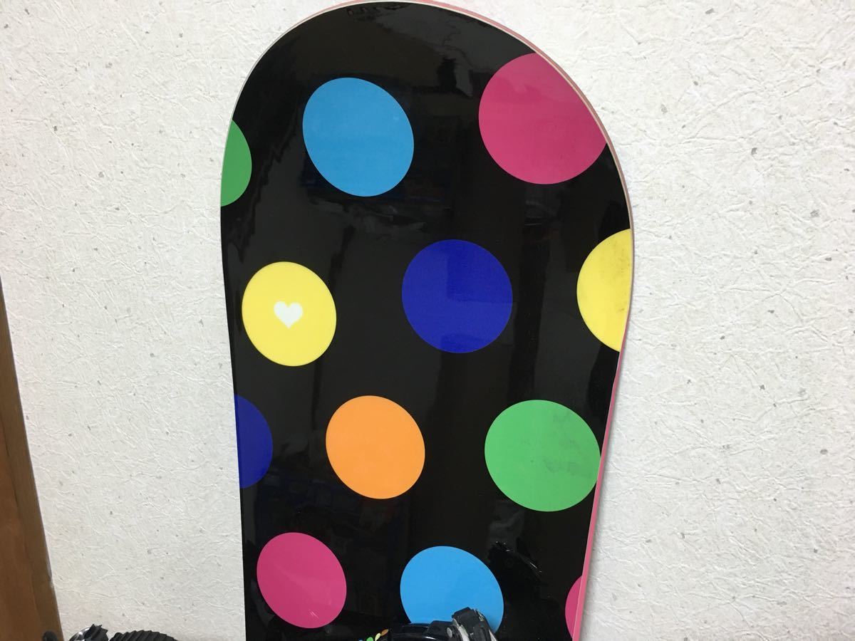 美品 HEAD SNOWBOARDS ヘッド スノーボード ROSE ローズ 全高145cm ポップ カラフル 初心者向け 女性向け 女の子 可愛い 水玉 ビンディング