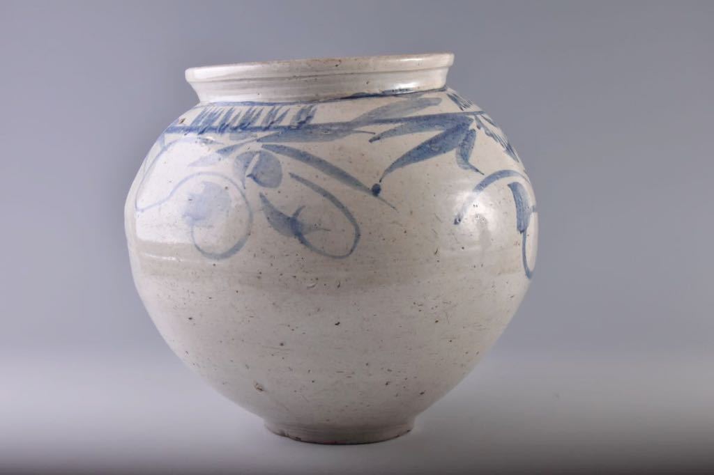 李朝染付大壺 ASH）19112801 李朝白磁 染付模様紋大壺 （高32㎝、幅32㎝、5600g