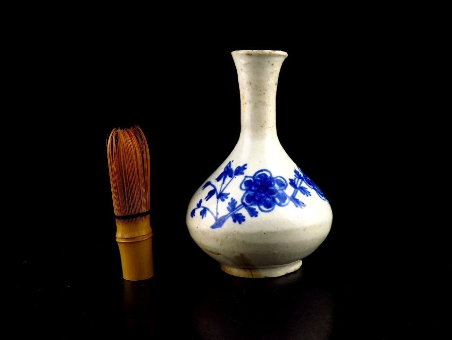 韓国美術 李朝時代 青白磁 JUN041 李朝紙縒壺 朝鮮美術 古民芸