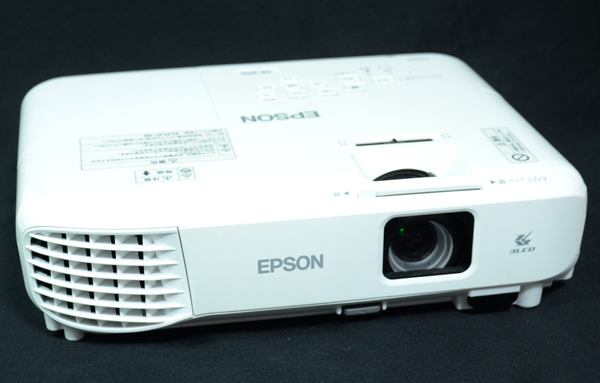 ★美品!EPSON エプソン dreamio ドリーミオ EB-W05 ハイビジョン液晶パネル搭載 プロジェクター ★