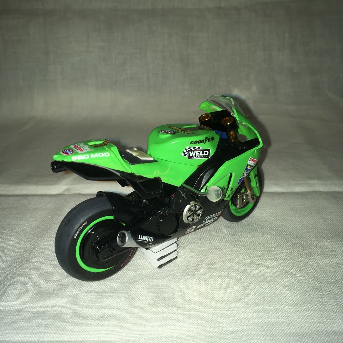 ホビーラジコン KYOSHO MINI-Z Moto Racer YAMAHA MC-01 Mini-Z Moto Racer MC-01 オプション付き！ 【公式通販】