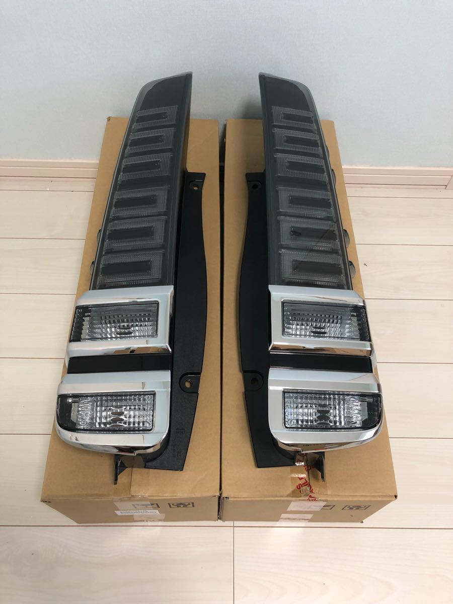 0 純正 テールランプの通販 後期 テールランプ 美品 テール voxy 公式