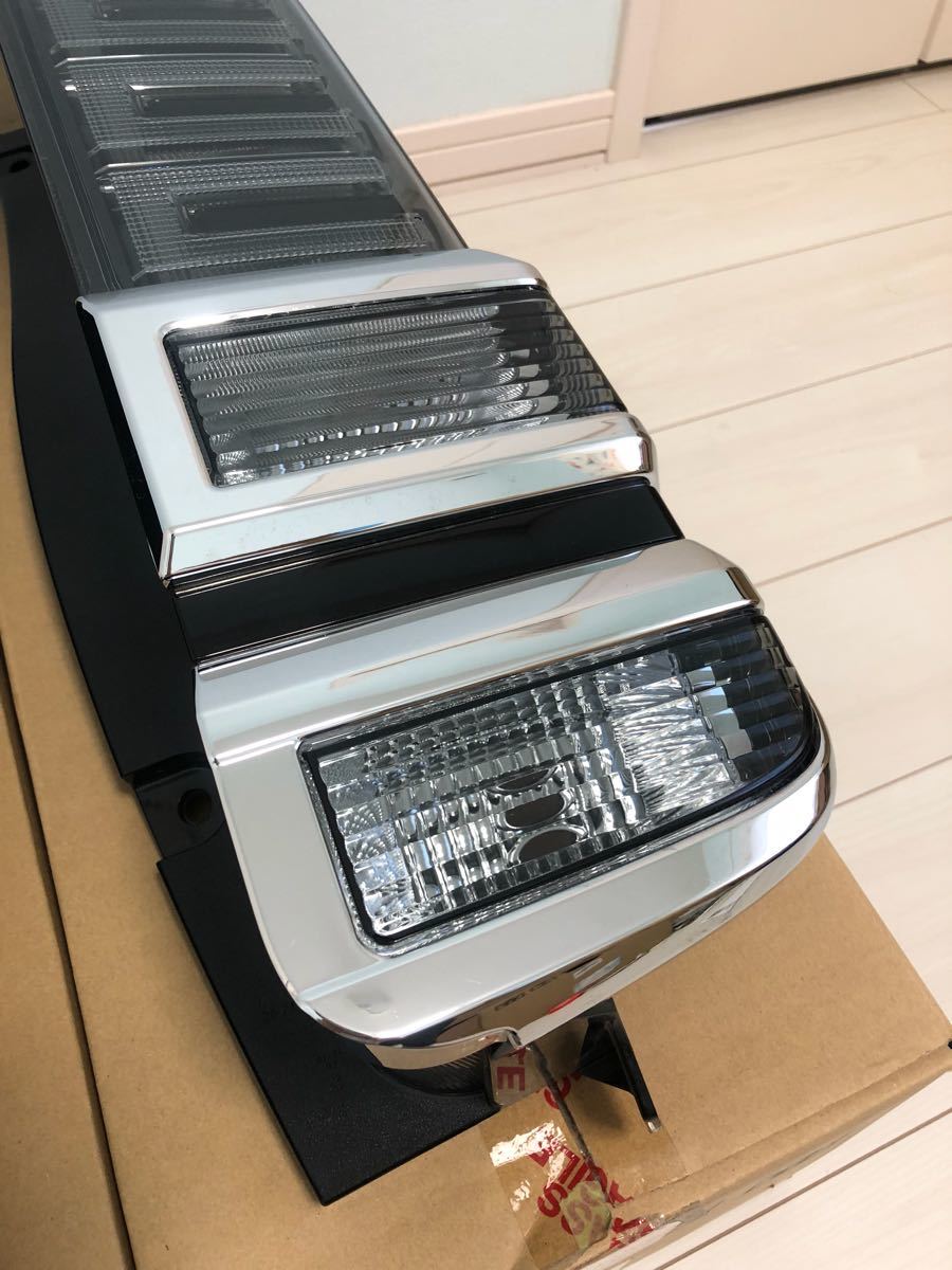 0 純正 テールランプの通販 後期 テールランプ 美品 テール voxy 公式