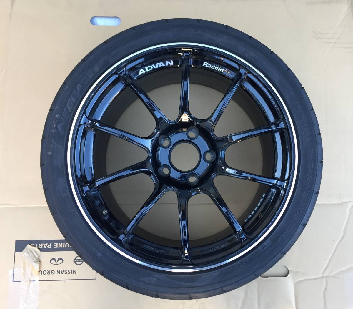 ヨコハマ ADVAN Racing RSⅡ☆9，5Jx18インチ☆オフセット: +35☆PCD