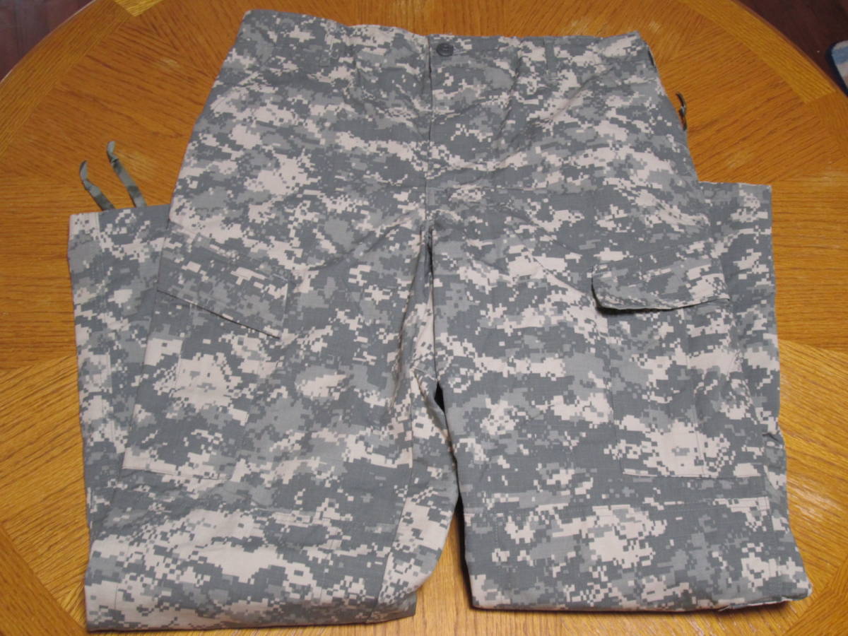 ACU Army Uniform YourMilitaryStories US（米軍放出品）米軍実物 Surplus 米軍放出品　未使用　ＵＳ　ＡＲＭＹ　ＡＣＵ　ＴＲＯＵＳＥＲ