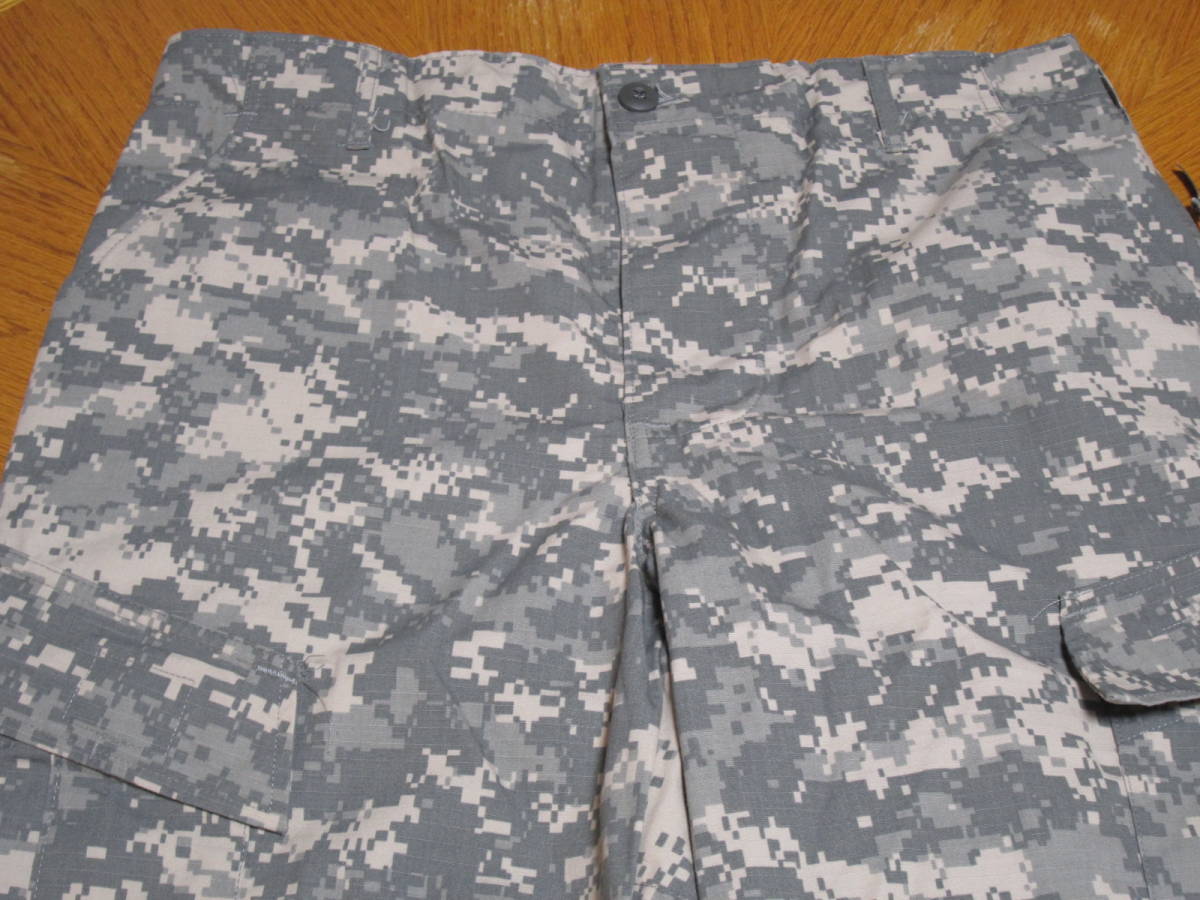ACU Army Uniform YourMilitaryStories US（米軍放出品）米軍実物 Surplus 米軍放出品　未使用　ＵＳ　ＡＲＭＹ　ＡＣＵ　ＴＲＯＵＳＥＲ