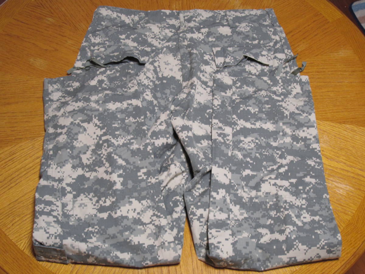 ACU Army Uniform YourMilitaryStories US（米軍放出品）米軍実物 Surplus 米軍放出品　未使用　ＵＳ　ＡＲＭＹ　ＡＣＵ　ＴＲＯＵＳＥＲ