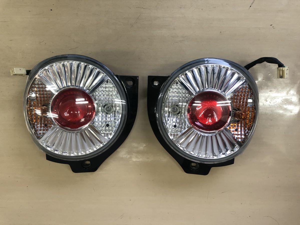 L550S ダイハツ ラテ 社外 テールランプ 左右 中古ムーヴラテ テール 