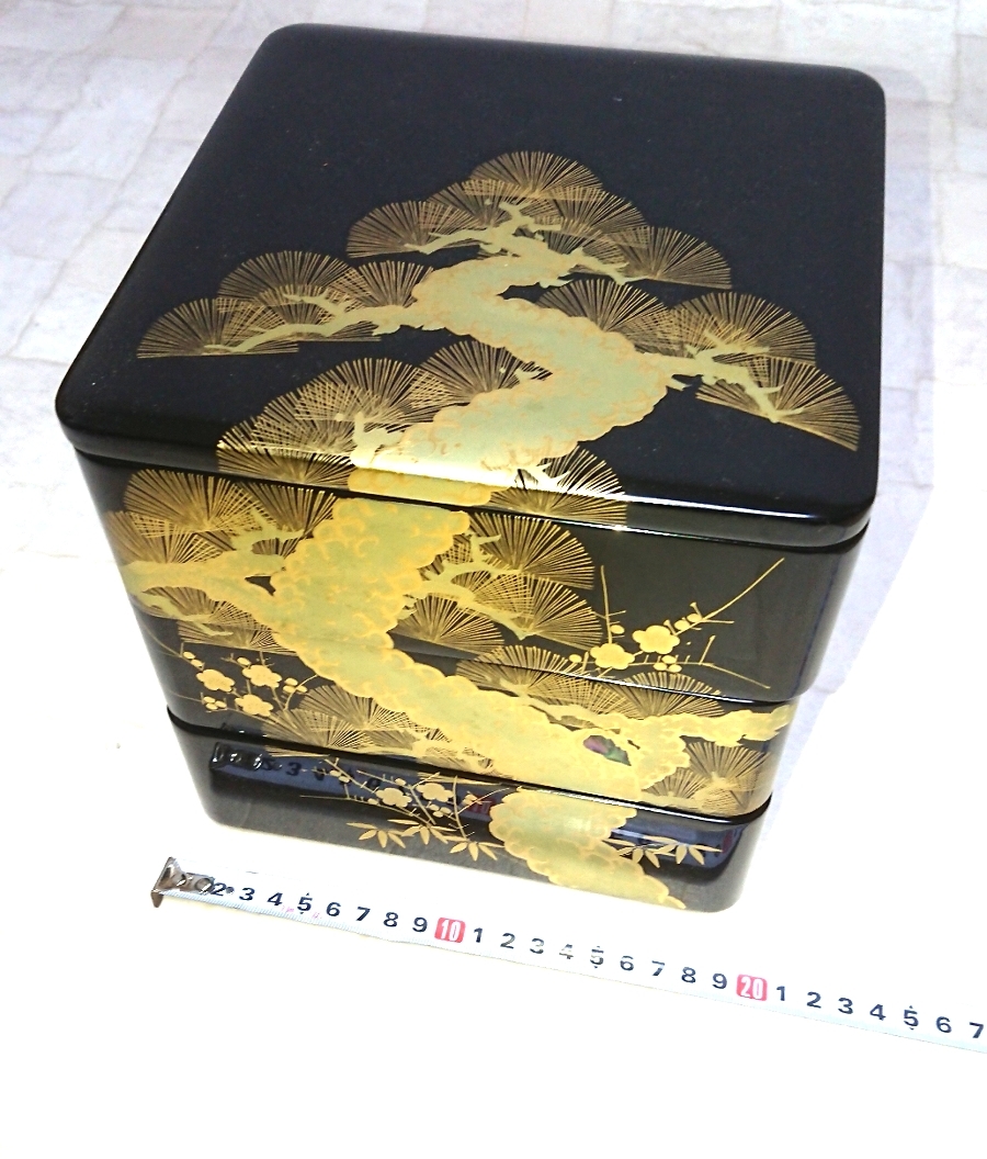 ほぼ未使用 懐石道具 木製 黒真塗 金彩花蒔絵 本重三段