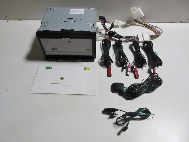 送料無料カロッツェリア楽ナビG－RZ99zp (AVIC-RZ99zp) スバル純正 CD